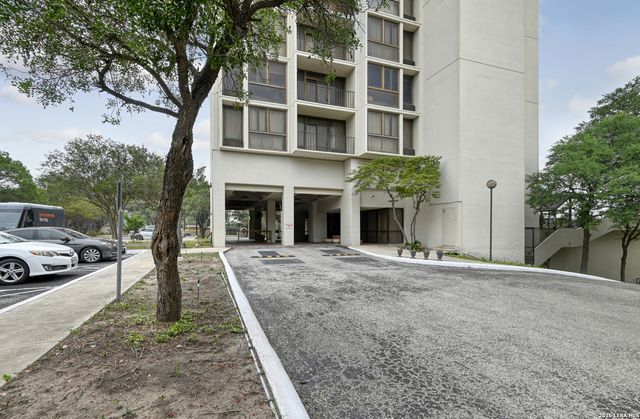 7701 Wurzbach Rd Apt 1402, San Antonio, TX 78229