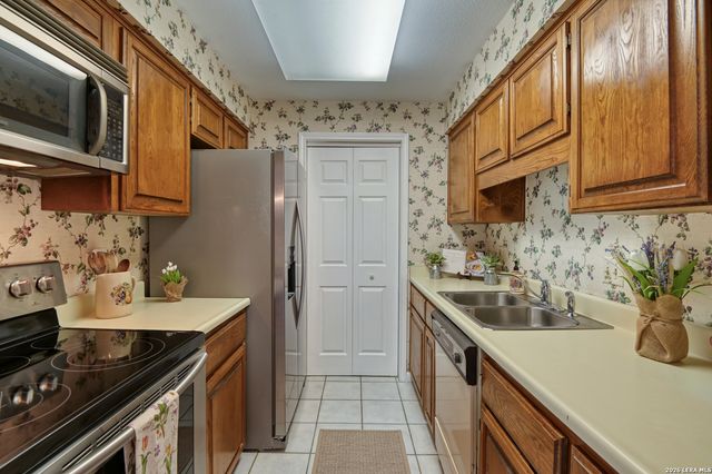 7701 Wurzbach Rd Apt 1402, San Antonio, TX 78229