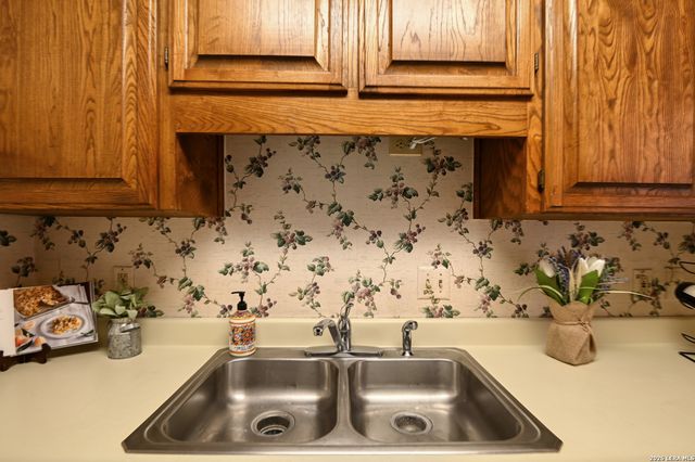 7701 Wurzbach Rd Apt 1402, San Antonio, TX 78229