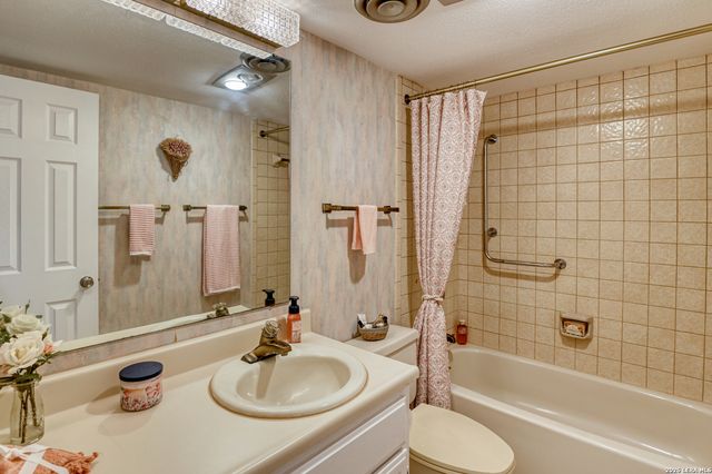 7701 Wurzbach Rd Apt 1402, San Antonio, TX 78229