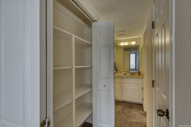 7701 Wurzbach Rd Apt 1402, San Antonio, TX 78229
