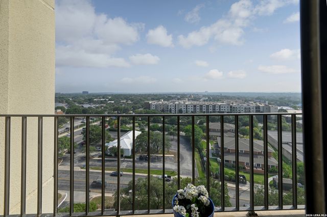 7701 Wurzbach Rd Apt 1402, San Antonio, TX 78229