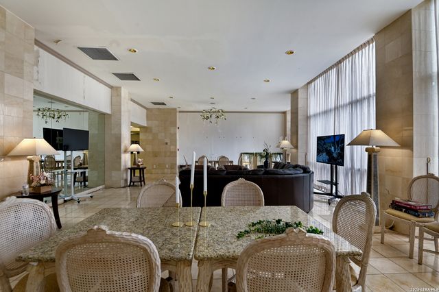 7701 Wurzbach Rd Apt 1402, San Antonio, TX 78229