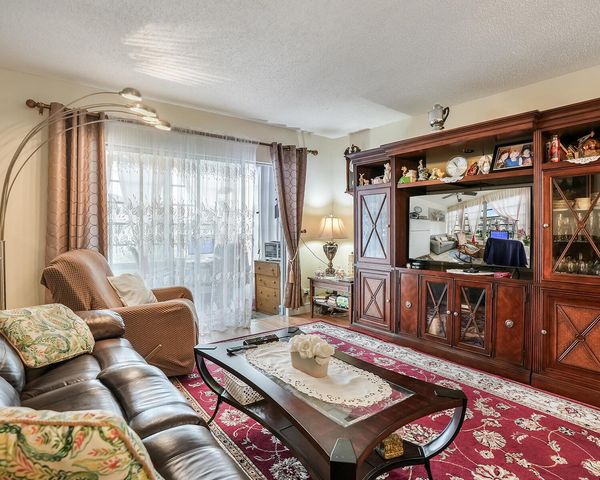 3400 NW 48th Avenue 502, Lauderdale Lakes, FL 33319