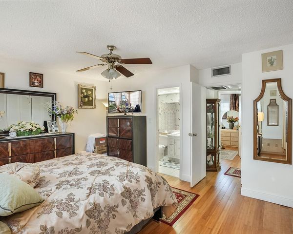 3400 NW 48th Avenue 502, Lauderdale Lakes, FL 33319