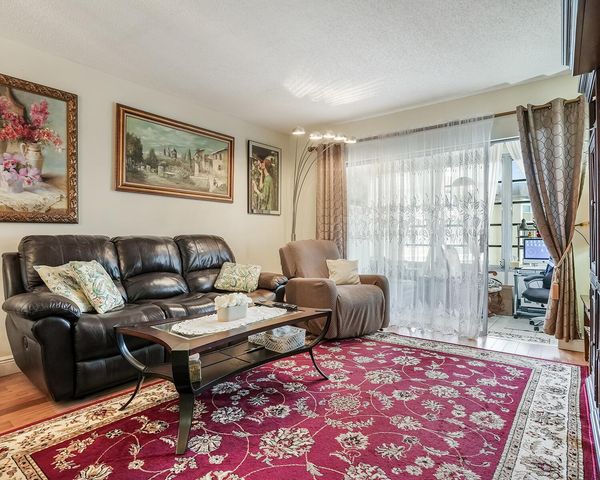 3400 NW 48th Avenue 502, Lauderdale Lakes, FL 33319