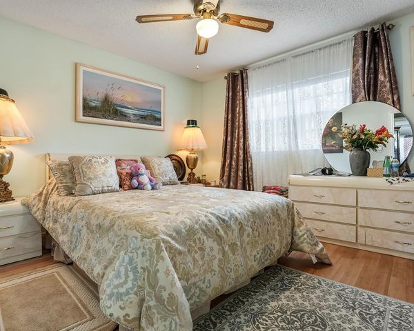 3400 NW 48th Avenue 502, Lauderdale Lakes, FL 33319
