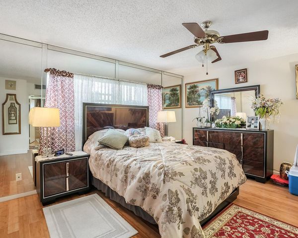 3400 NW 48th Avenue 502, Lauderdale Lakes, FL 33319