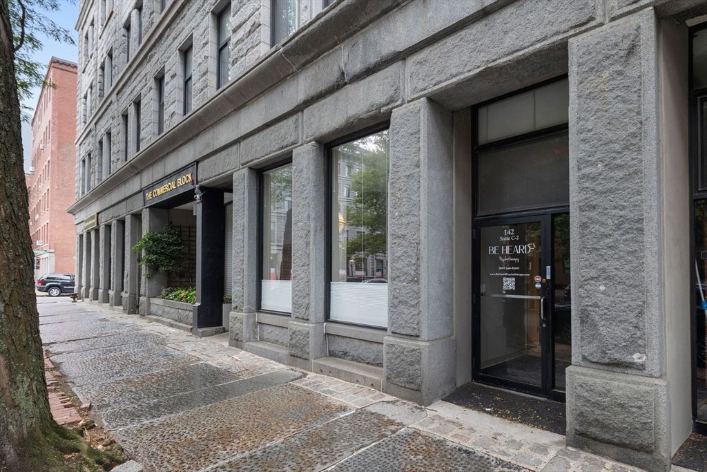 142 Commercial Street C2, Boston, MA 02205
