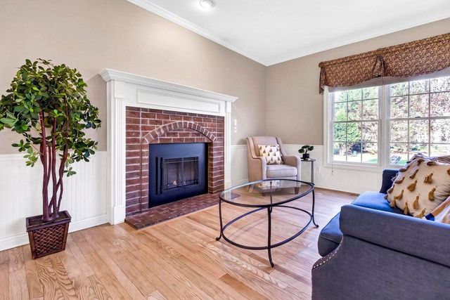 4120 N WINDCROSS DRIVE, Appleton, WI 54913