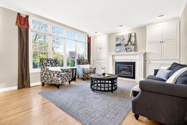 4120 N WINDCROSS DRIVE, Appleton, WI 54913