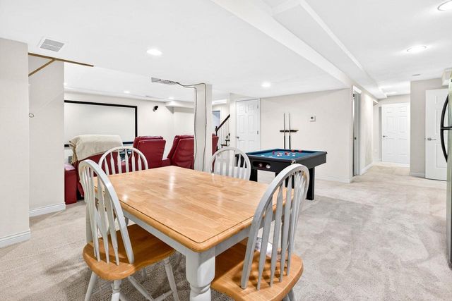 4120 N WINDCROSS DRIVE, Appleton, WI 54913