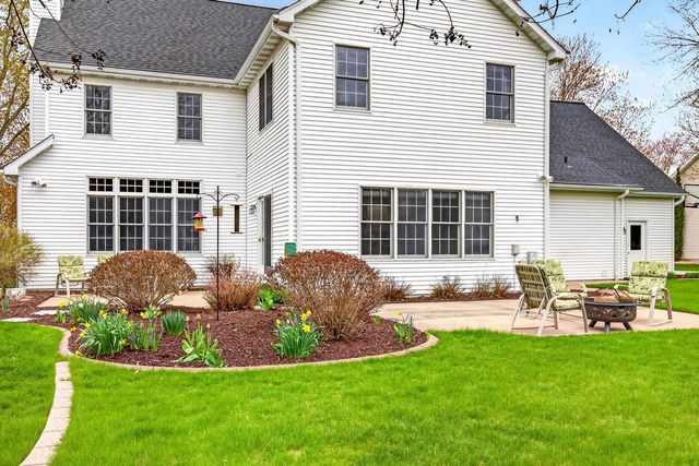 4120 N WINDCROSS DRIVE, Appleton, WI 54913