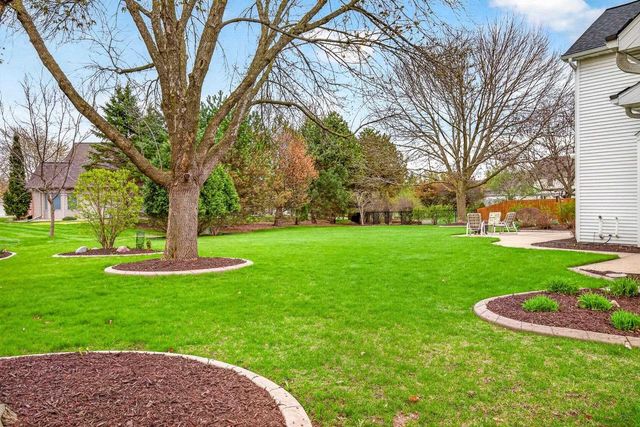 4120 N WINDCROSS DRIVE, Appleton, WI 54913