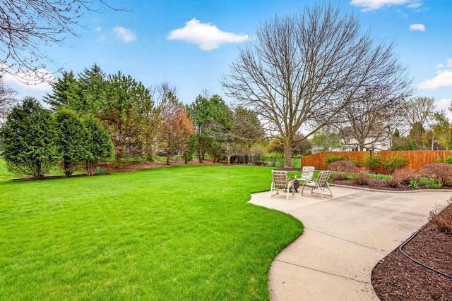 4120 N WINDCROSS DRIVE, Appleton, WI 54913