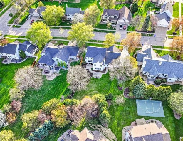 4120 N WINDCROSS DRIVE, Appleton, WI 54913