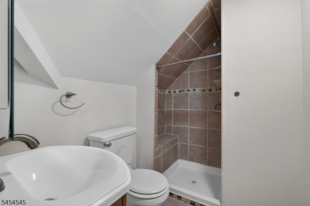 17 Joanna Pl, Woodbridge Twp., NJ 07067