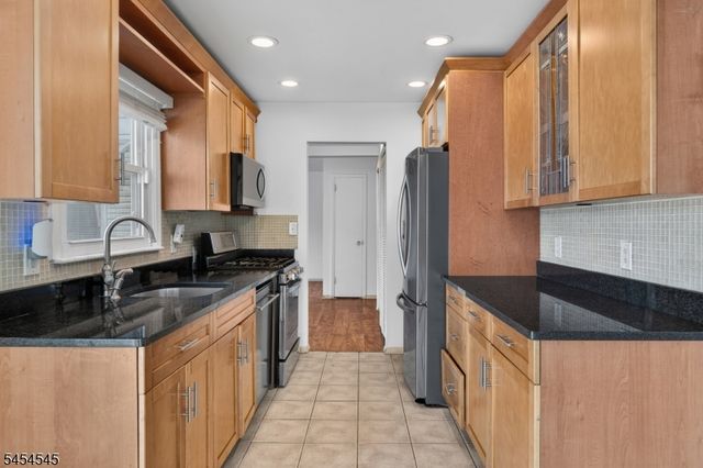17 Joanna Pl, Woodbridge Twp., NJ 07067