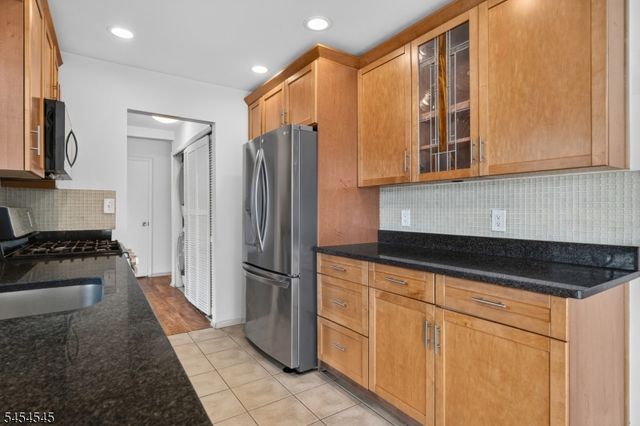 17 Joanna Pl, Woodbridge Twp., NJ 07067