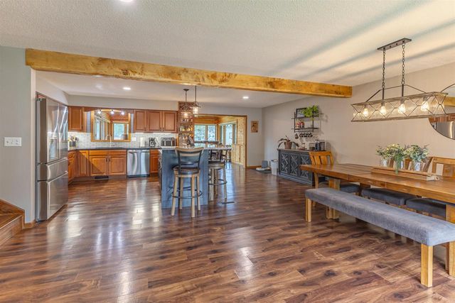 815 Westwood Drive, Onalaska, WI 54650