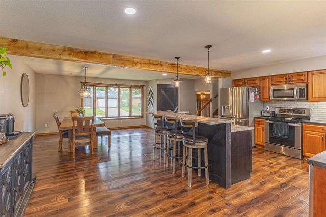 815 Westwood Drive, Onalaska, WI 54650