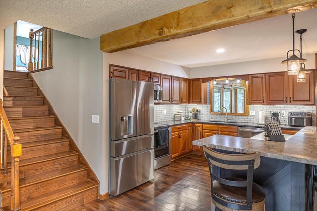 815 Westwood Drive, Onalaska, WI 54650