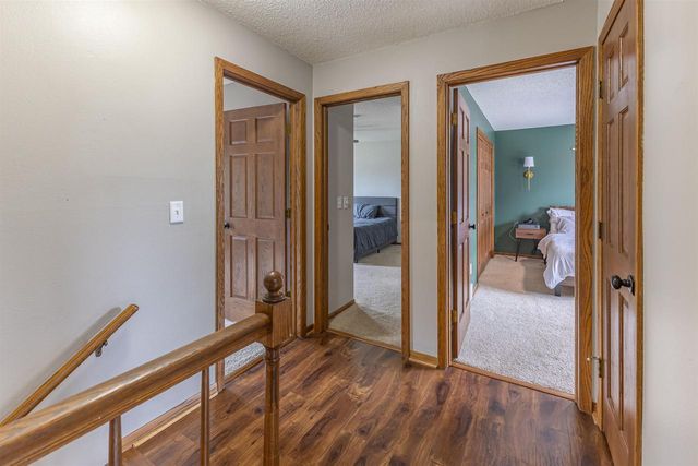 815 Westwood Drive, Onalaska, WI 54650