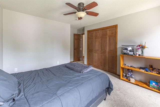 815 Westwood Drive, Onalaska, WI 54650