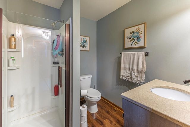 815 Westwood Drive, Onalaska, WI 54650