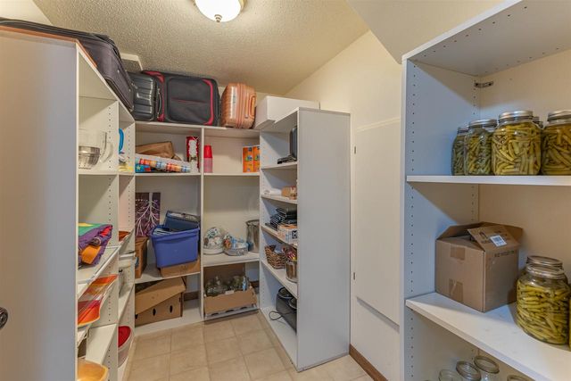815 Westwood Drive, Onalaska, WI 54650