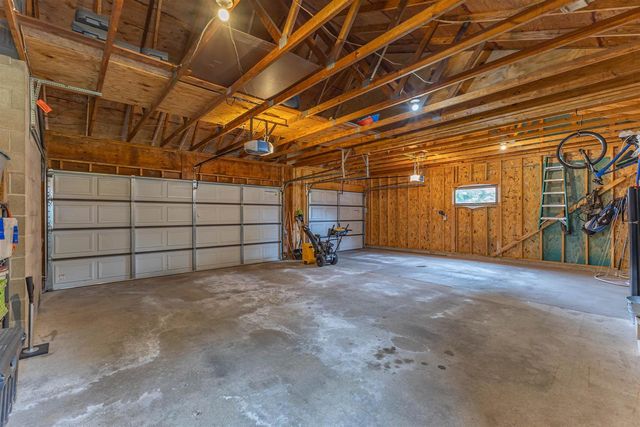 815 Westwood Drive, Onalaska, WI 54650