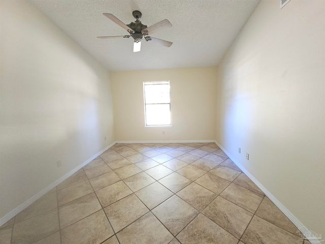 9345 Chisholm Rd K-1, Pensacola, FL 32514