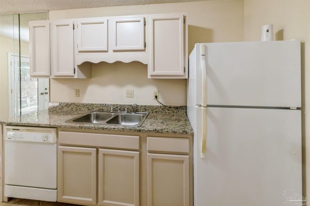 9345 Chisholm Rd K-1, Pensacola, FL 32514