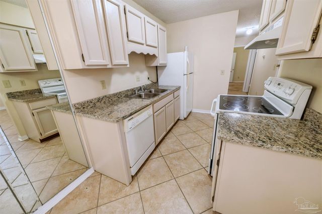 9345 Chisholm Rd K-1, Pensacola, FL 32514