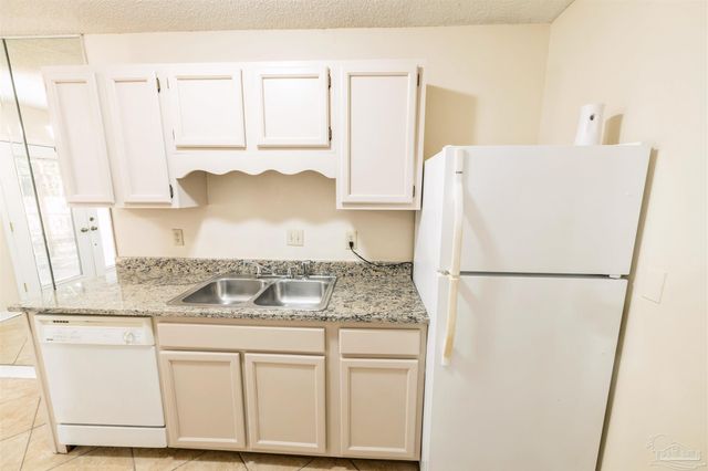 9345 Chisholm Rd K-1, Pensacola, FL 32514