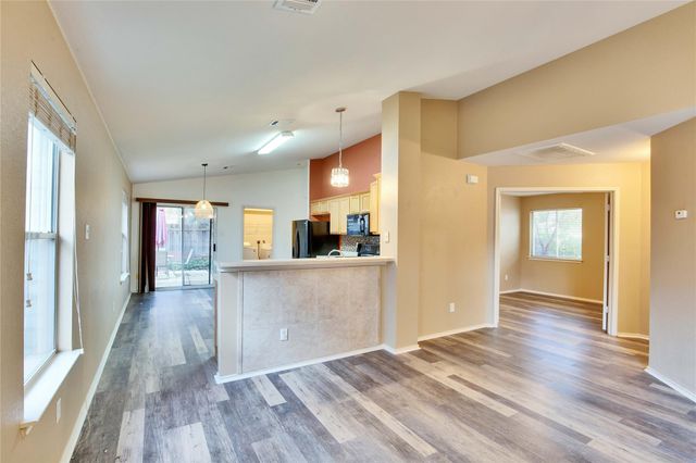 2512 Jesse Owens DR, Austin, TX 78748