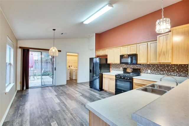 2512 Jesse Owens DR, Austin, TX 78748