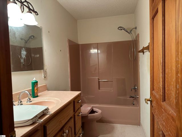 111 Shore Line Drive, Anderson, SC 29626
