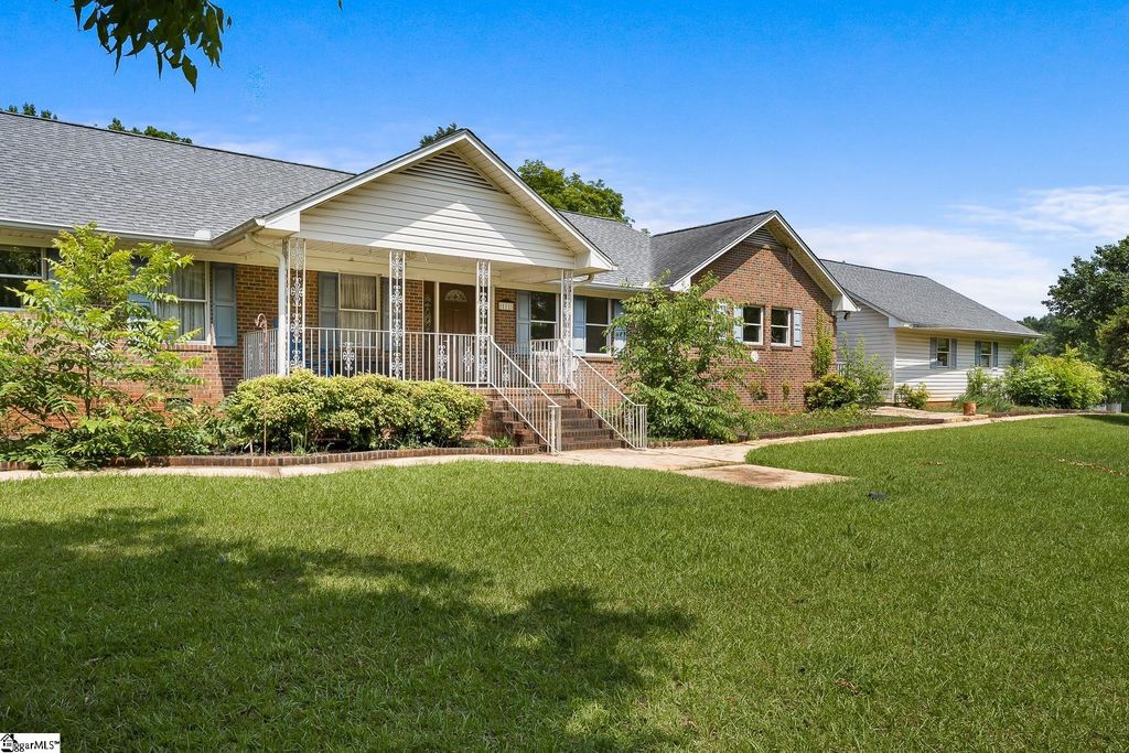 111 Shore Line Drive, Anderson, SC 29626