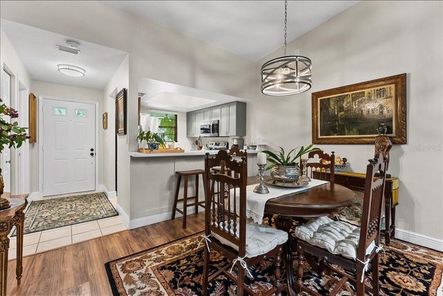 39650 US HWY 19 N 573, Tarpon Springs, FL 34689