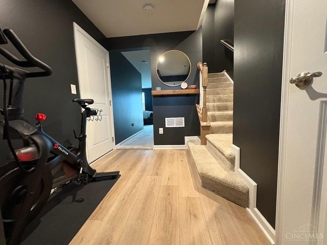 13 Wentworth Lane, Deer Park, OH 45236