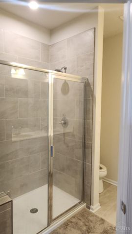 13 Wentworth Lane, Deer Park, OH 45236