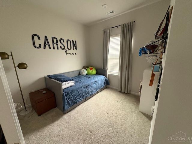 13 Wentworth Lane, Deer Park, OH 45236