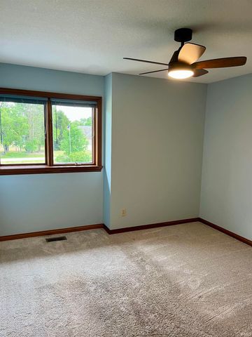 3563 Franklin Dr Drive, Auburn, IN 46706