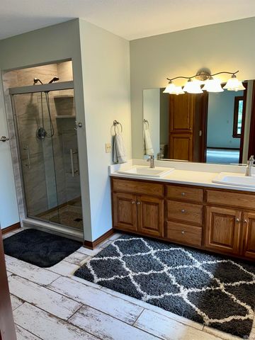 3563 Franklin Dr Drive, Auburn, IN 46706