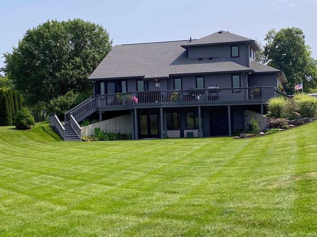 3563 Franklin Dr Drive, Auburn, IN 46706