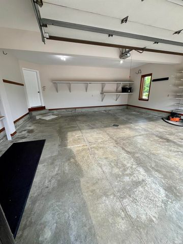 3563 Franklin Dr Drive, Auburn, IN 46706
