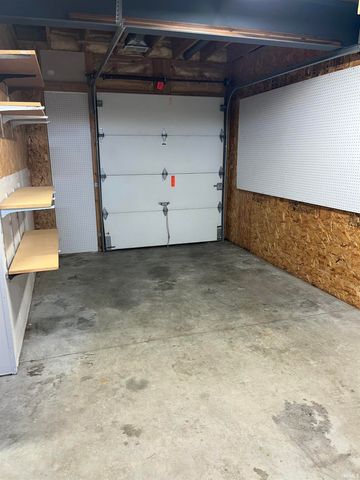 3563 Franklin Dr Drive, Auburn, IN 46706