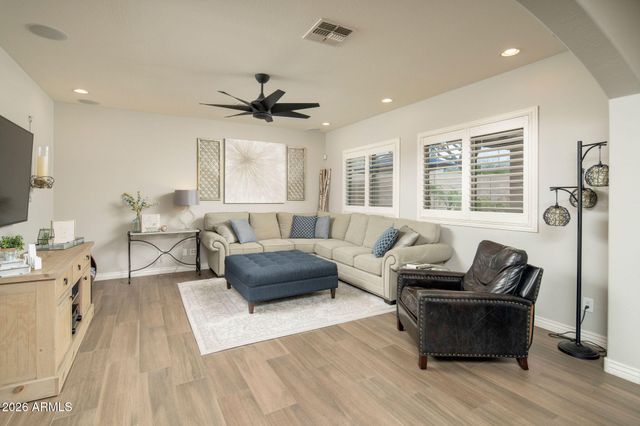 23031 N 43RD Place, Phoenix, AZ 85050