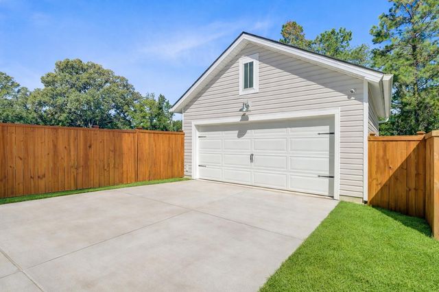 254 Red Bluff Street, Summerville, SC 29483